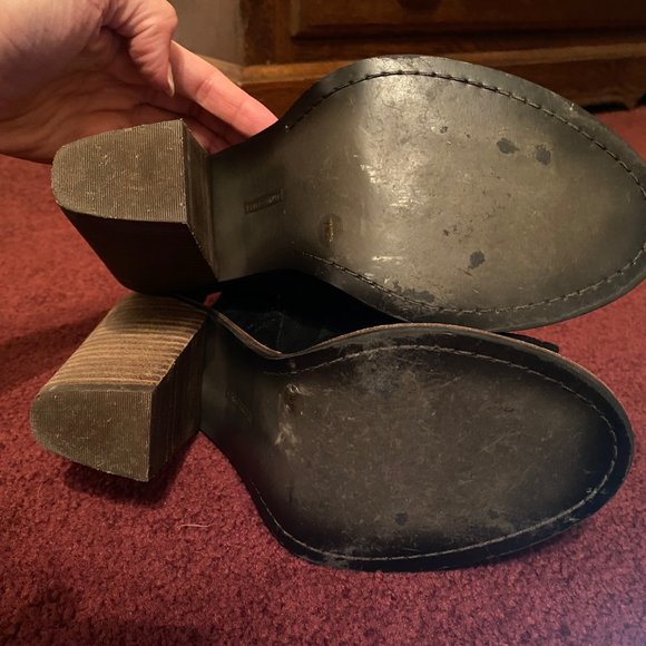 Vince Camuto Open Toe Block Heel Suede Sandals - Picture 5 of 5